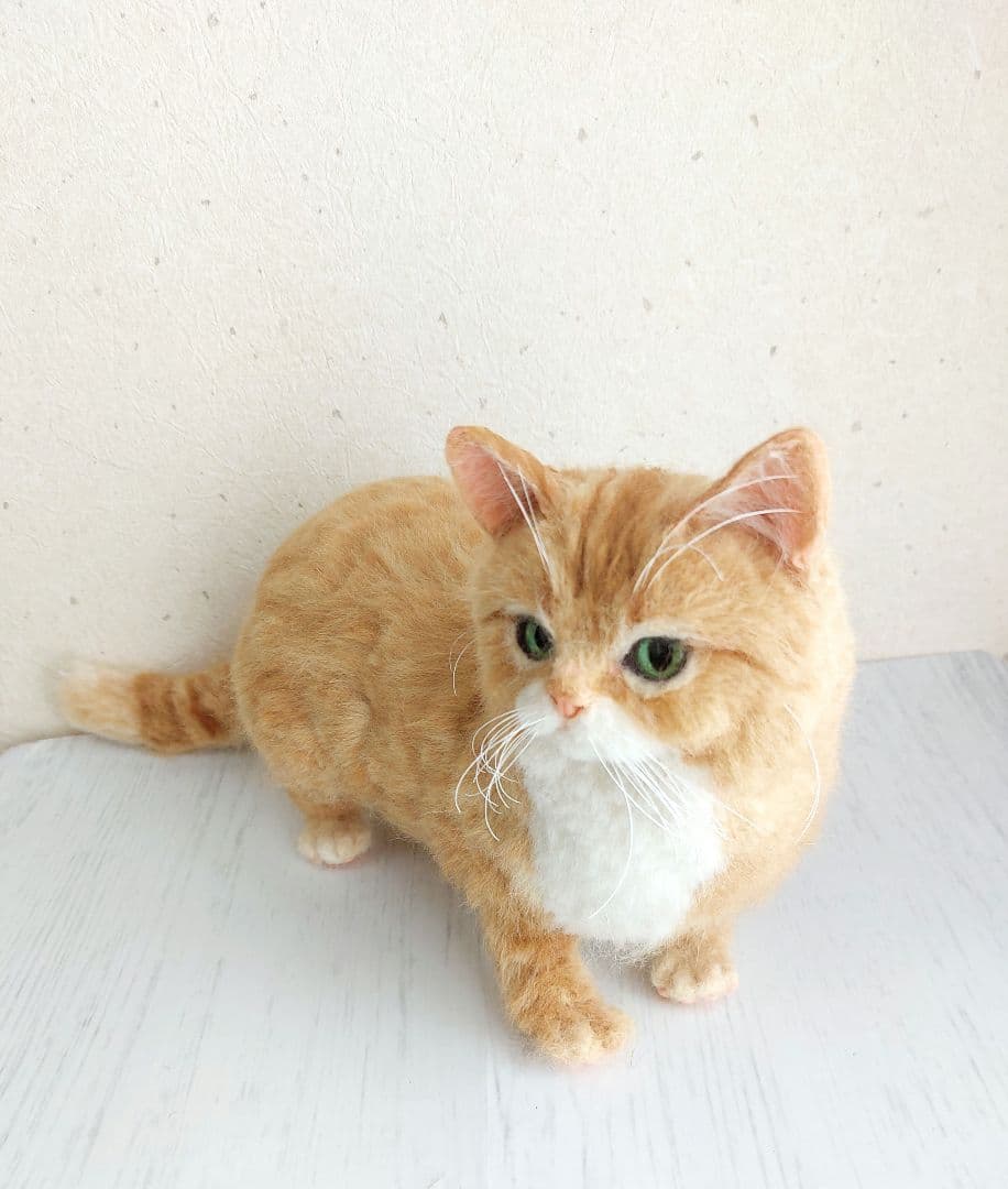 羊毛フェルト　猫(マンチカン)