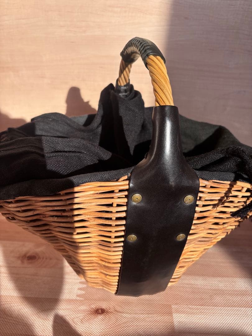 bonbon。エバゴス　カゴバッグです