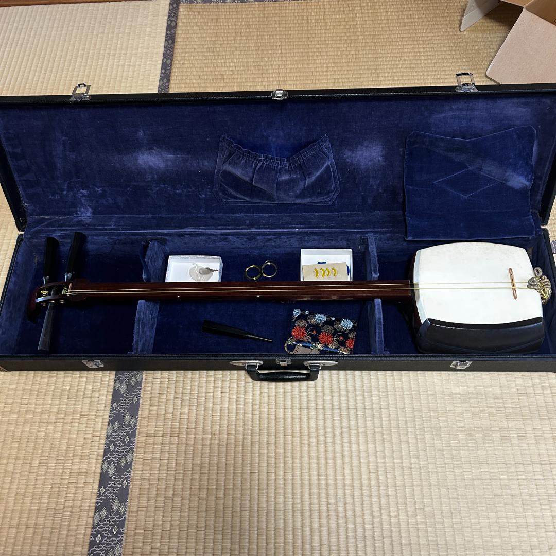 てん！当時物　三味線　太棹　無垢素材　本体　破れあり　ハードケース付き