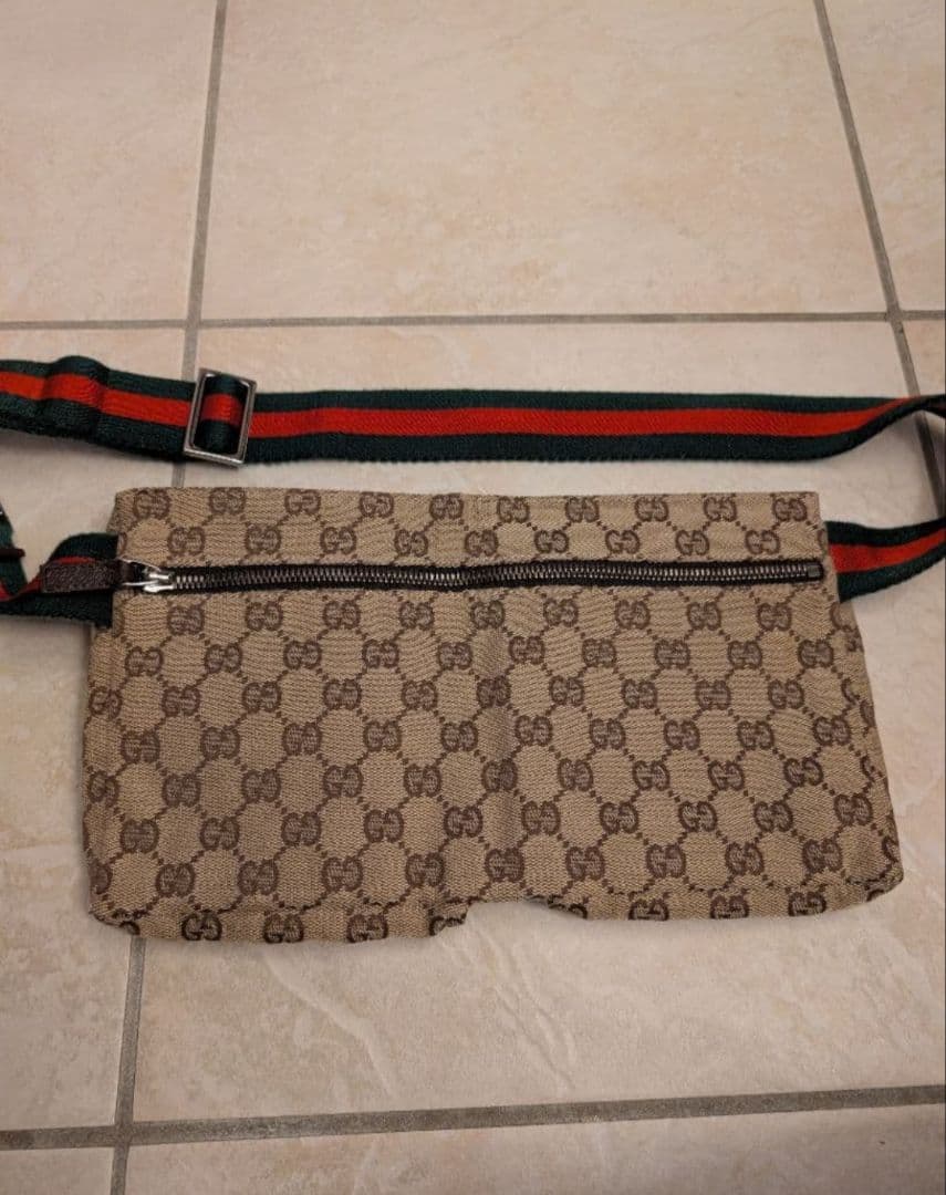 GUCCI ウエストポーチボディバッグ GGキャンバス シェリーライン ブラウン