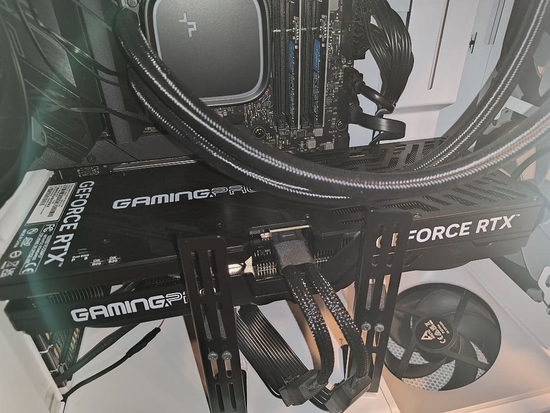 納品書（保証書）付　Palit GeForce RTX 5070 Ti 16GB