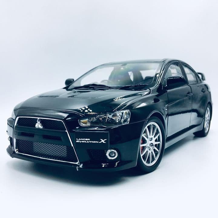 CSM ランサー エボXブラック1/18右ハンドルダイキャスト