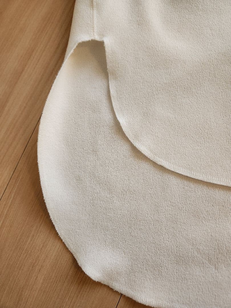 ウィムガゼット 名品 Vガゼットプルオーバー ホワイト ゆったりサイズ