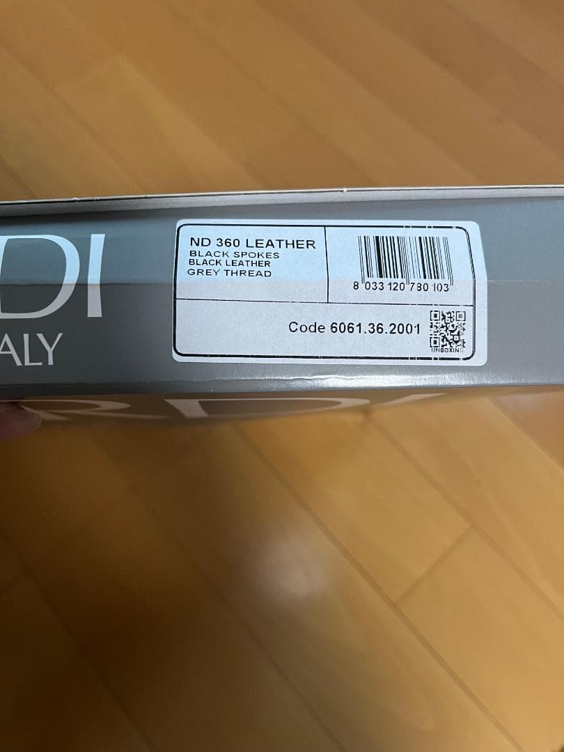 【新品未使用 正規品】ナルディ N130 360mm BKレザーBKスポーク