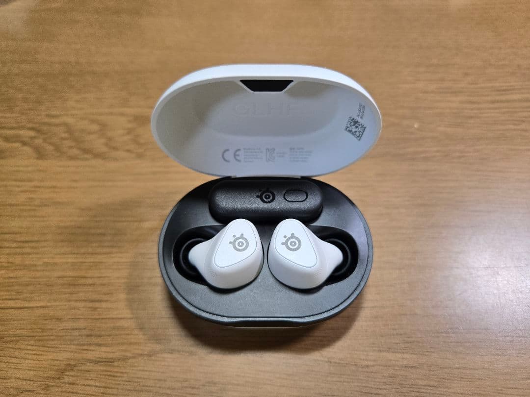 SteelSeries Arctis Gamebuds ゲーミングイヤホン