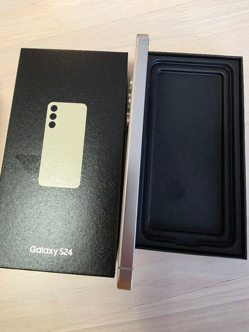 Samsung Galaxy S24 SIMフリー 256GB【国内版 美品】
