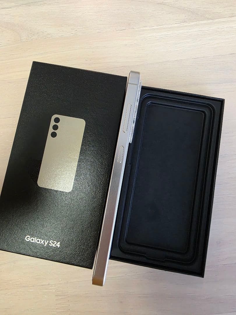 Samsung Galaxy S24 SIMフリー 256GB【国内版 美品】