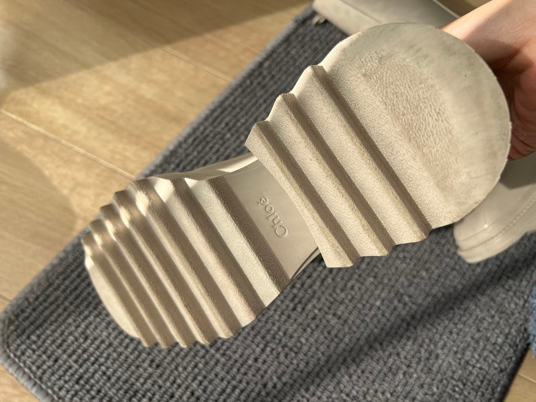 Chloé BETTYレインブーツ(ベージュ)