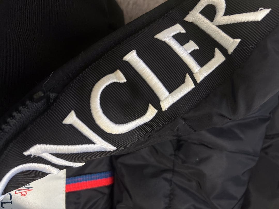 モンクレール モンクラ MONTCLA ブラック サイズ1 並行輸入品