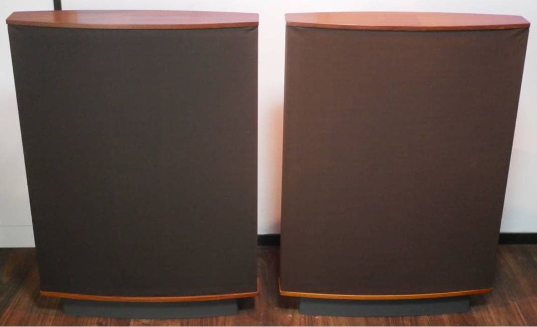 QUAD　クォード　ESL-63　スピーカー　コンデンサー型　通電のみ確認済み