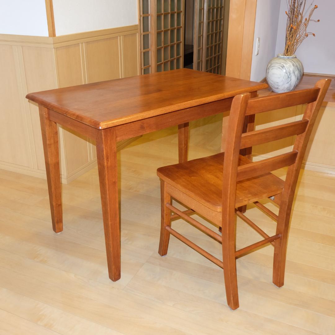 茨城県笠間市より 天然木 無垢材 椅子と机のセット チーク材？ マレーシア製