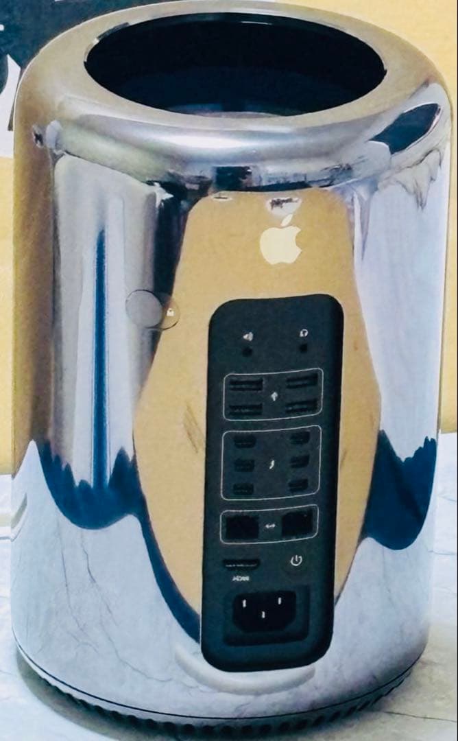 Apple Mac Pro (Late 2013) 16GB 256GB 良品