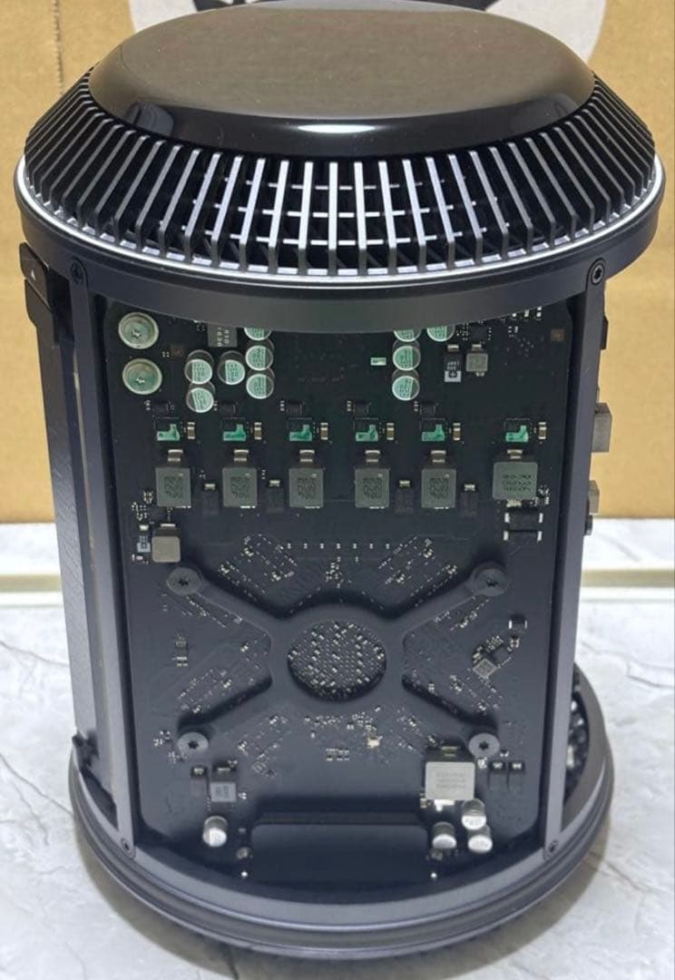 Apple Mac Pro (Late 2013) 16GB 256GB 良品