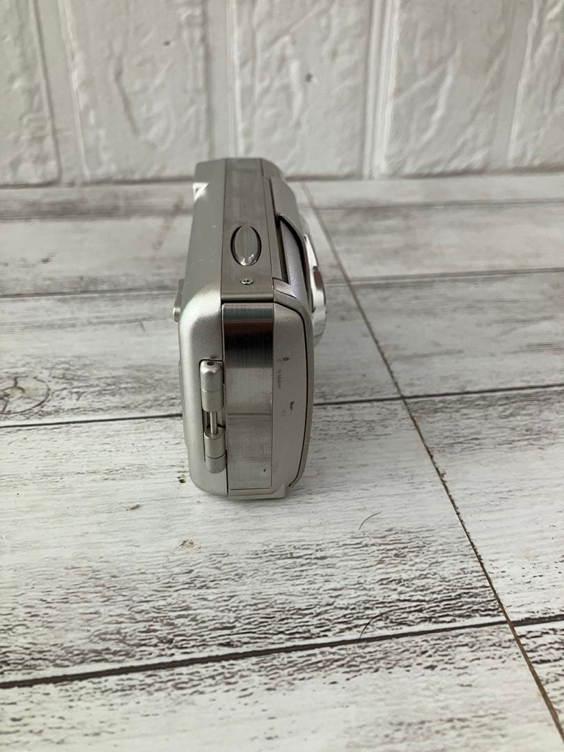 OLYMPUS 3.2MEGAPIXELデジカメコンパクト