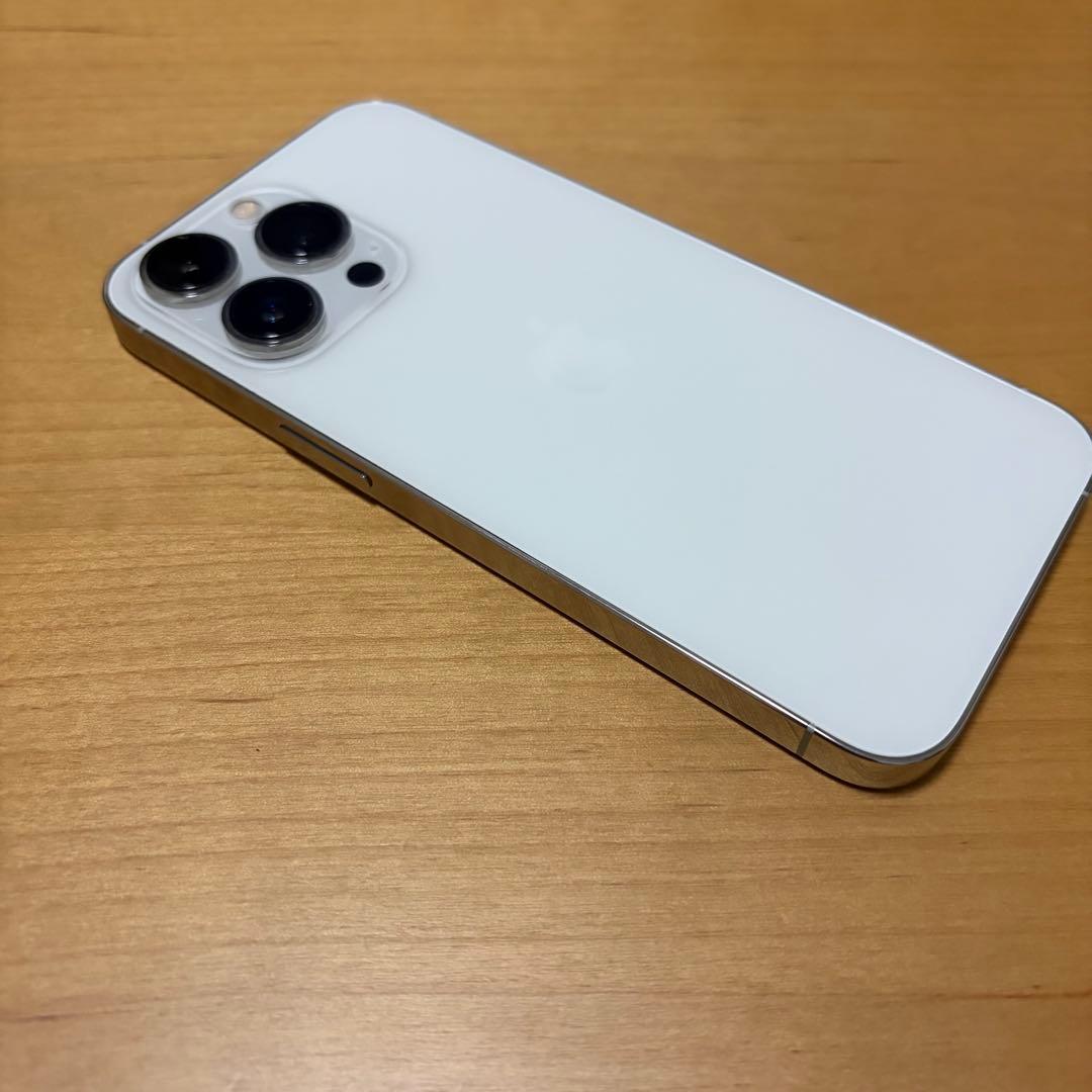 Apple iPhone 13 Pro ホワイト 本体のみ　SIMフリー