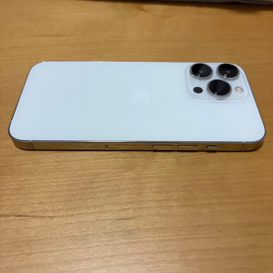 Apple iPhone 13 Pro ホワイト 本体のみ　SIMフリー