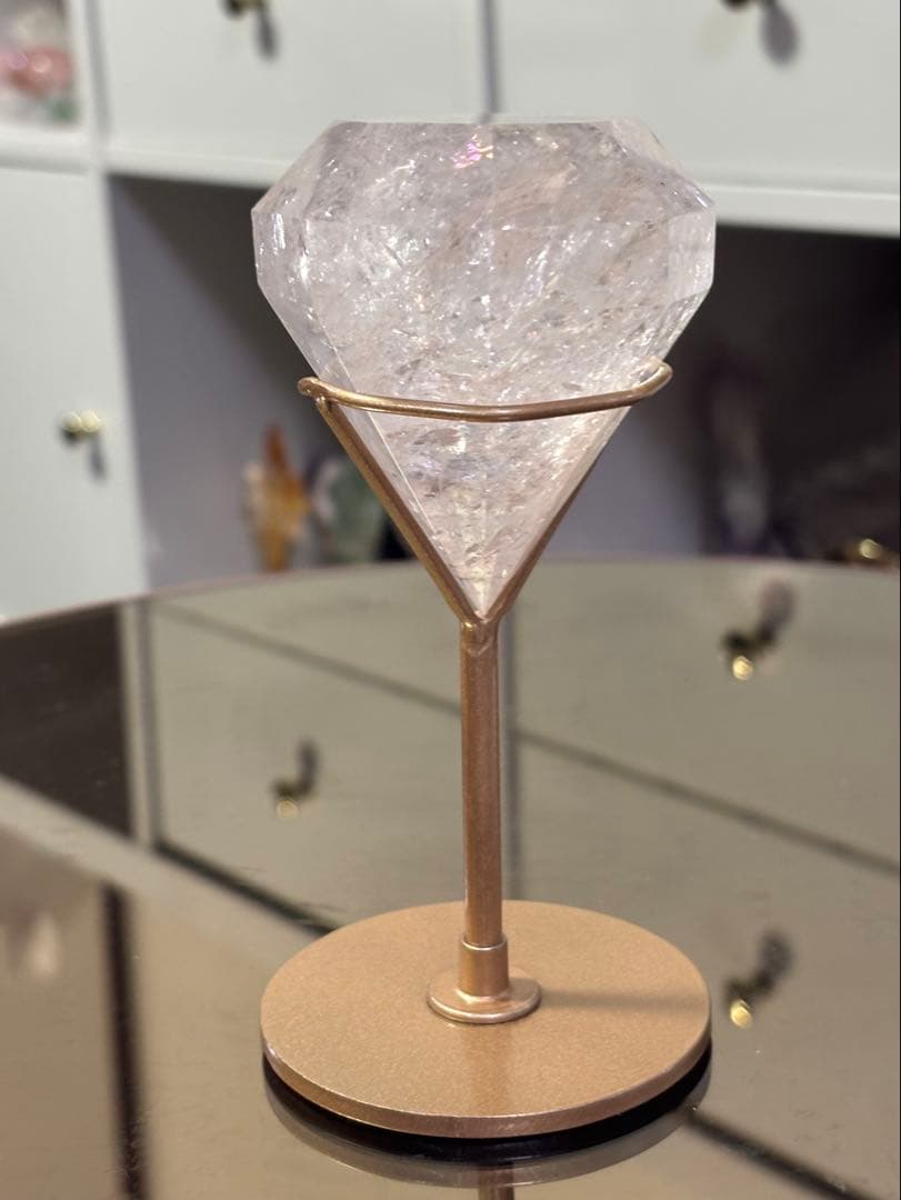 ラスト　高品質　ピンククォーツ　ピンクアゼツライトBIGダイヤモンド　スタンド付