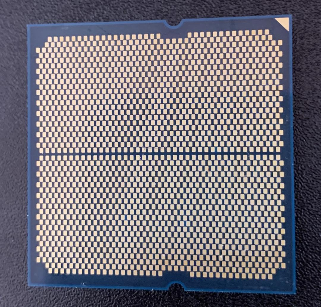 ポ*ロ様 AMD Ryzen 9 9950X3D 16コア32スレッド CPU