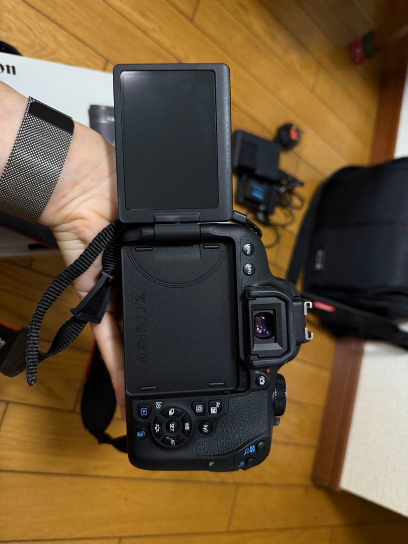 【美品】Canon EOS 800D（海外版）☆シャッター回数わずか1331回