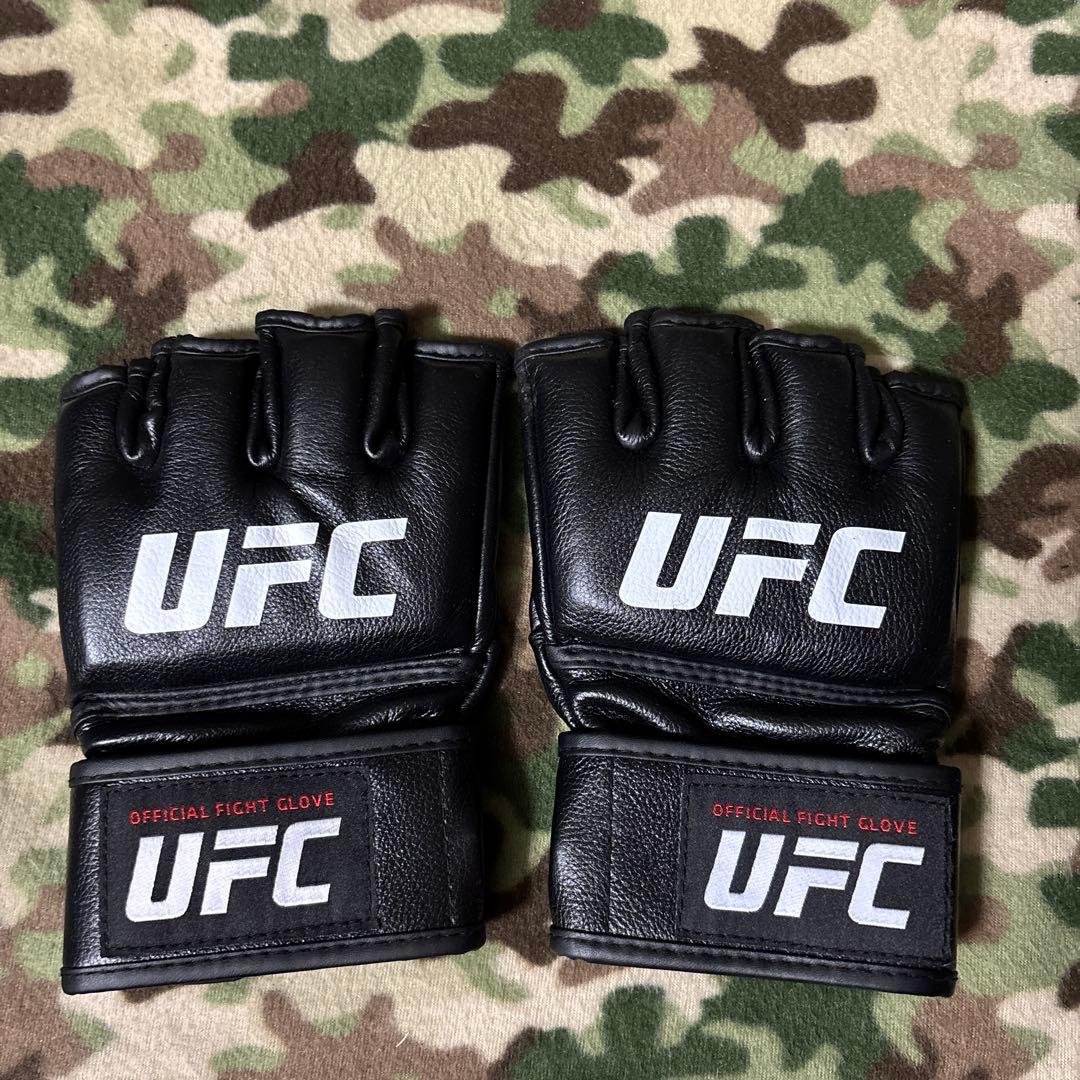 美品　UFC公式　グローブ　MMA オープンフィンガー　サイズM