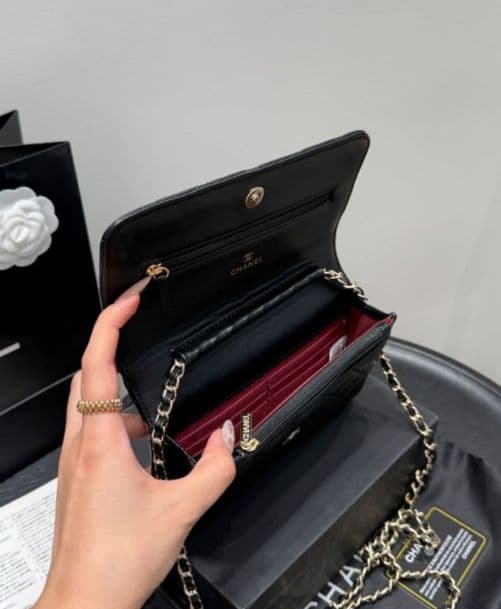 CHANEL MAKE UPノベルティ ブラック キルティングバッグ