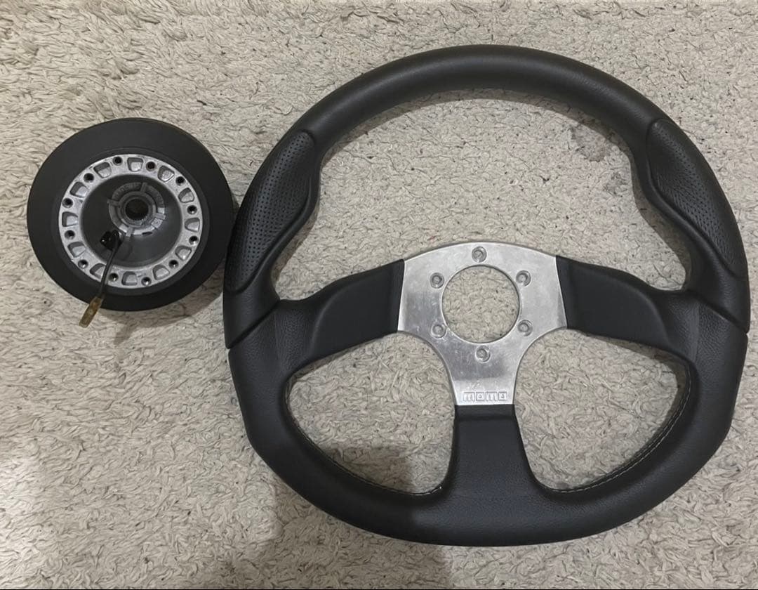 正規 モモステアリングボス eg6用