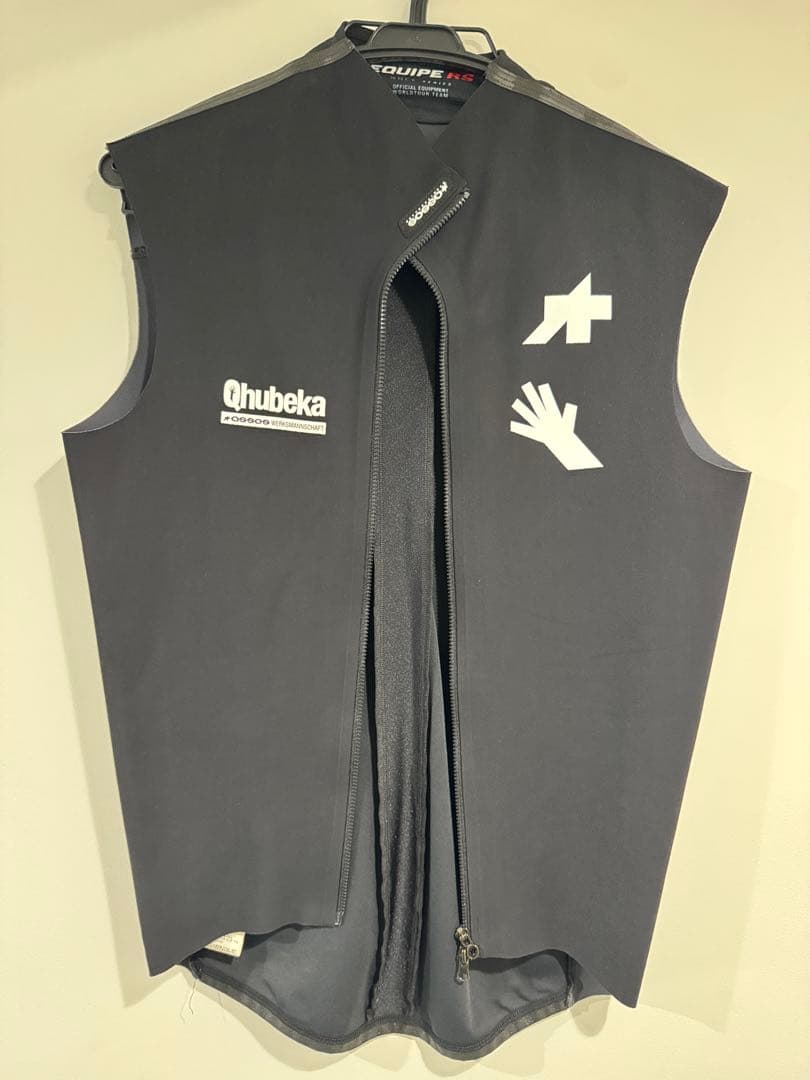 Assos EPUIPE RS ジレ