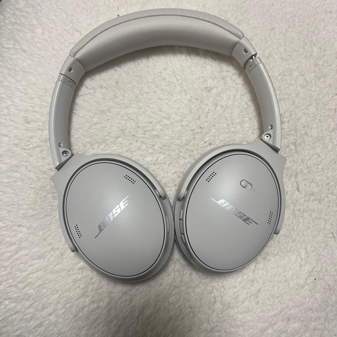Bose ワイヤレスヘッドホン ホワイト値下げ中