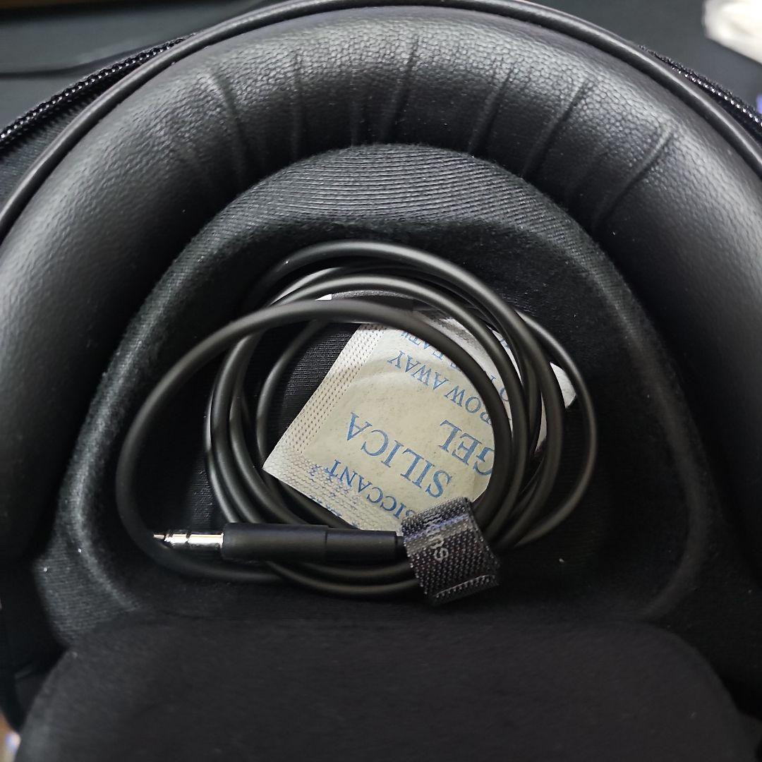 ヘッドホン Bowers & Wilkins PX8 BLACK