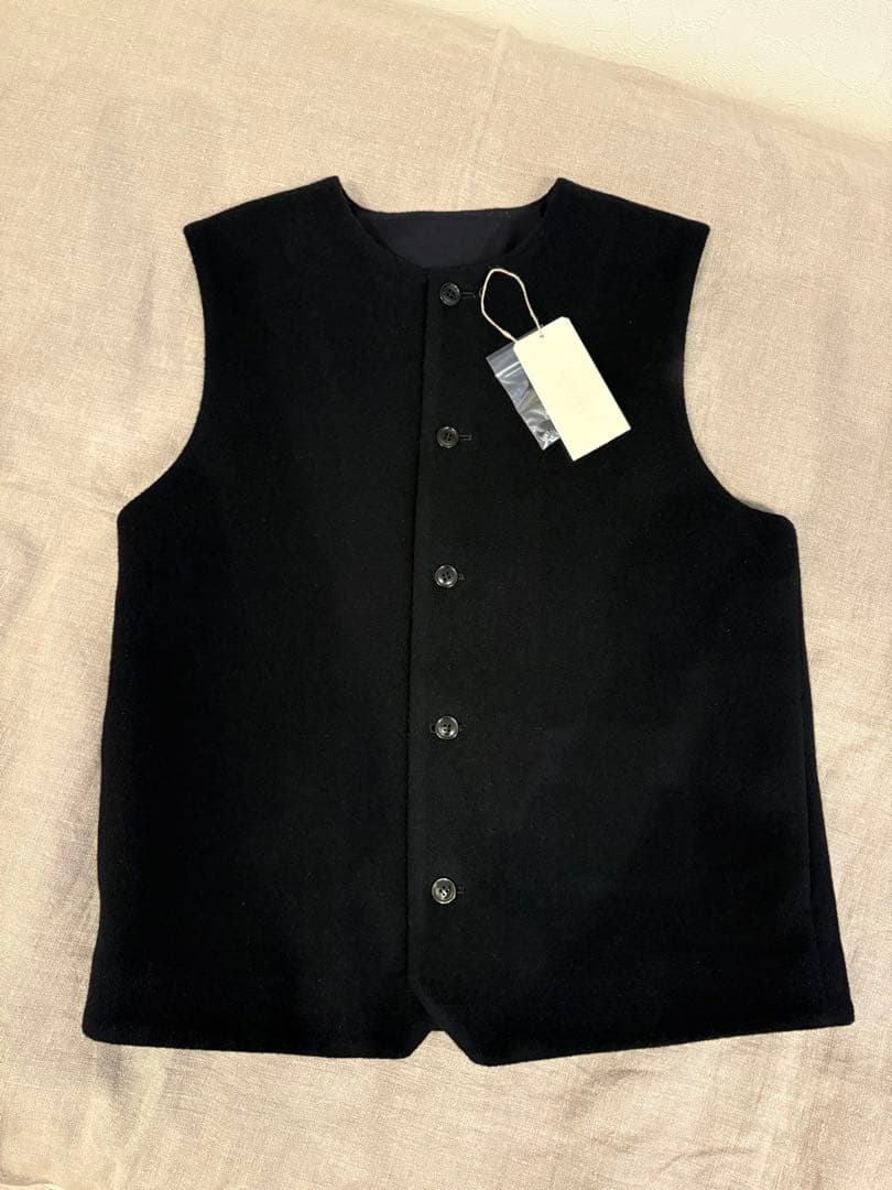 《nest Robe CONFECT》ウールモッサークルーネックベスト ブラック