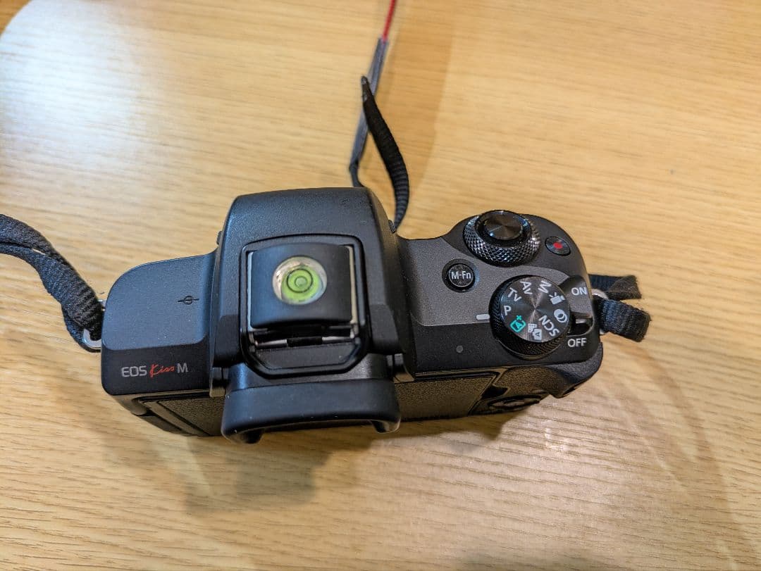 Canon EOS Kiss M 標準ズームレンズ