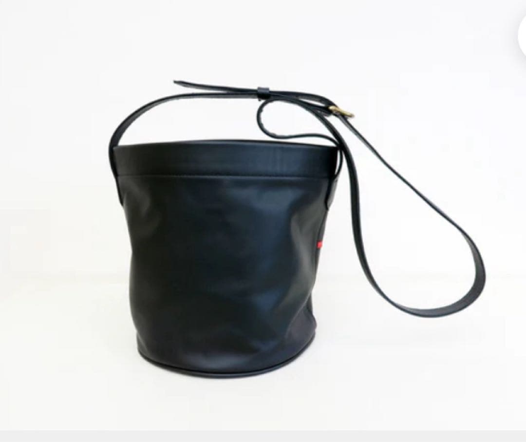 パーマネントエイジ　ショルダーバッグ