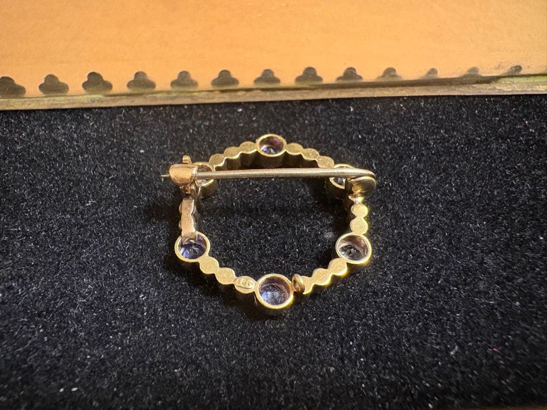 サファイア アンティークブローチ