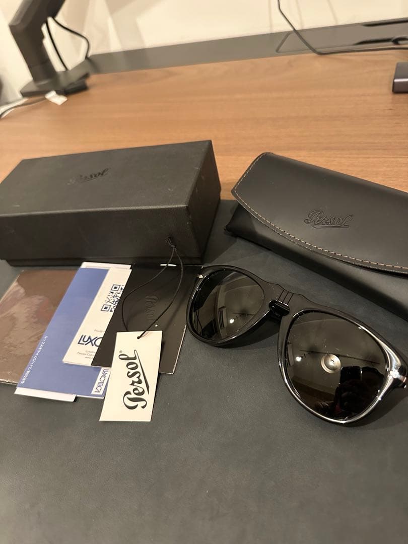 Persol ブラック サングラス