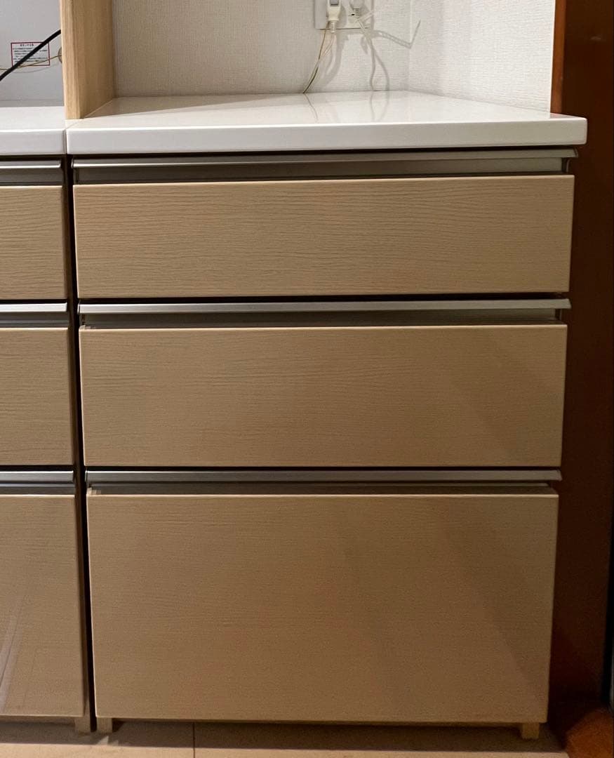 パンパカパーン！さん専用美品　ニトリ食器棚（カウンター）高さ85cm 幅60cm