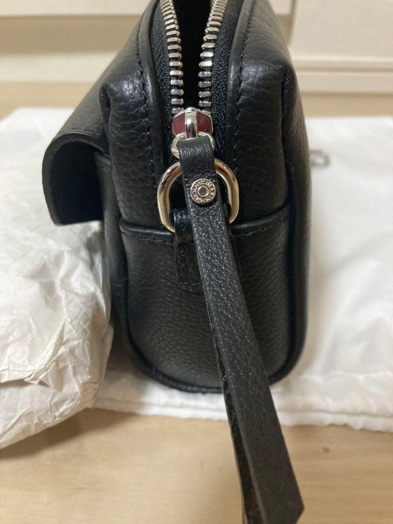 GIANNI CHIARINI ブラック　ショルダーバッグ ジャンニキャリーニ