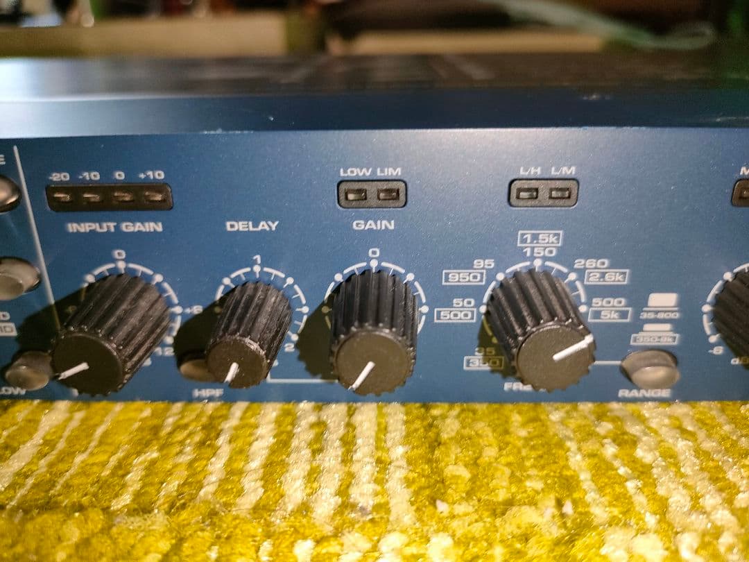 配信機器・PA機器・レコーディング機器 SAMSON S-3-way Stereo/Mono Crossover