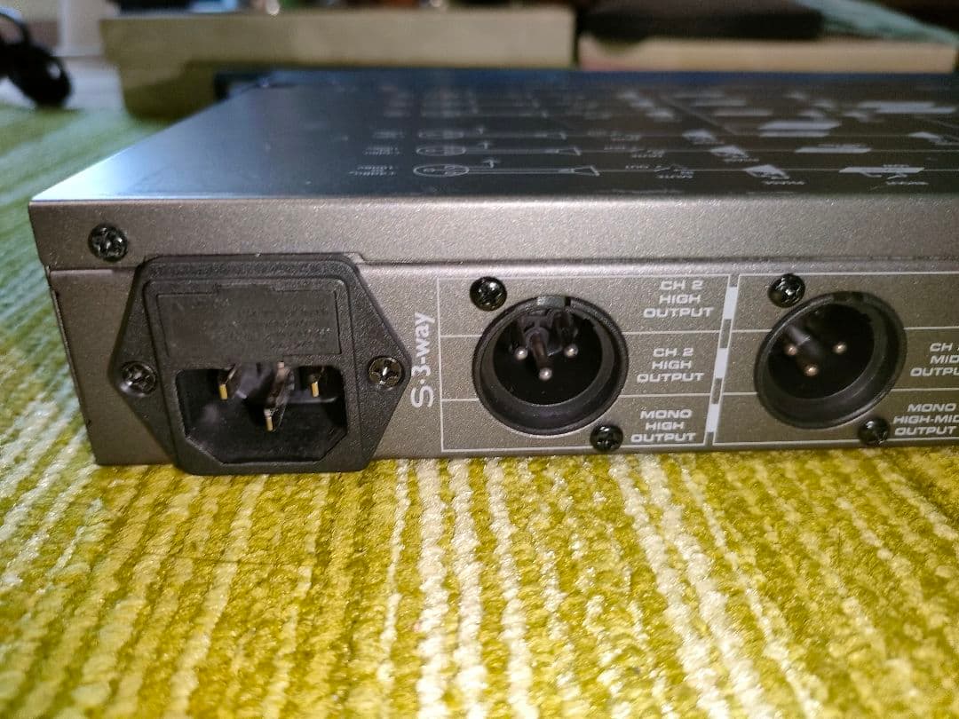 配信機器・PA機器・レコーディング機器 SAMSON S-3-way Stereo/Mono Crossover