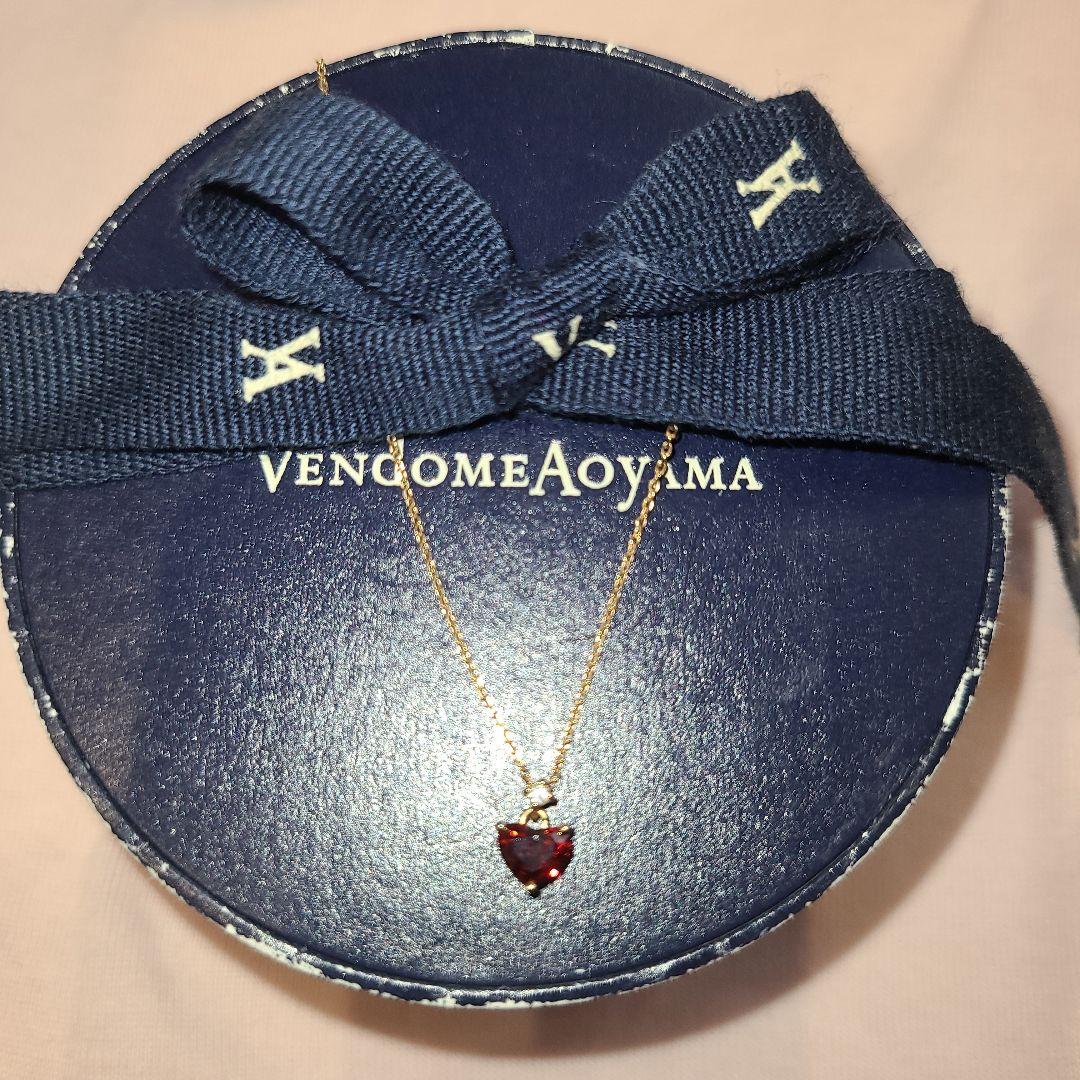Vendome Aoyama ゴールドハートネックレス　ガーネット