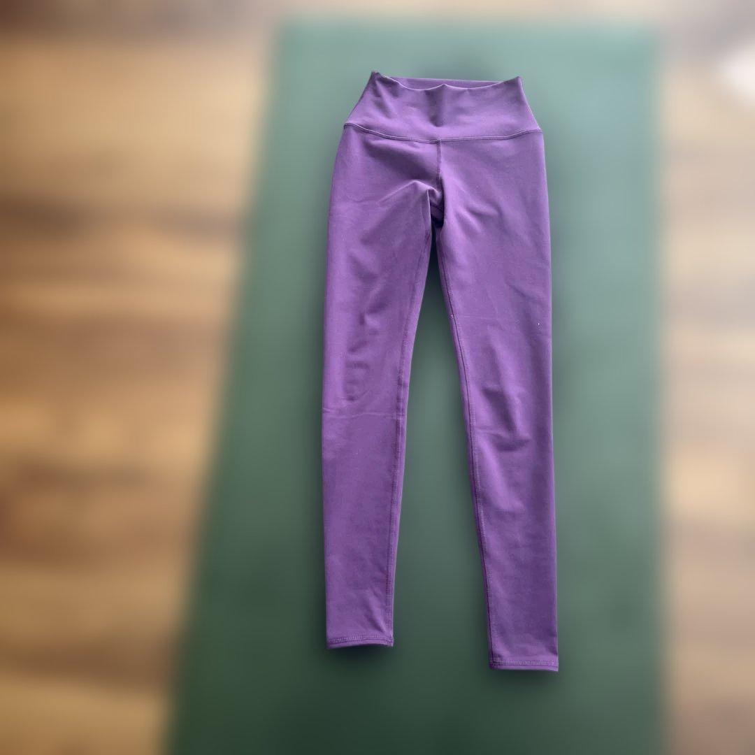 alo ヨガ　パープル レギンス