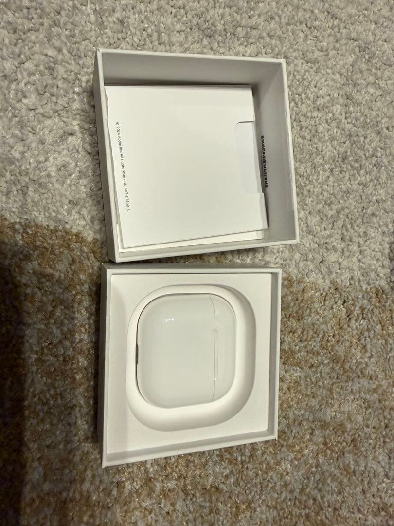 AirPods 4 ノイズキャンセリング搭載