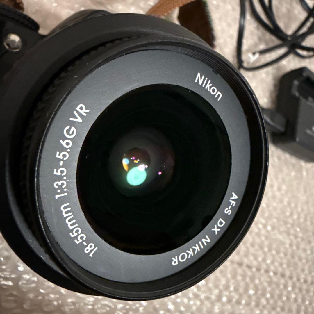 一眼レフ　Nikon D3000