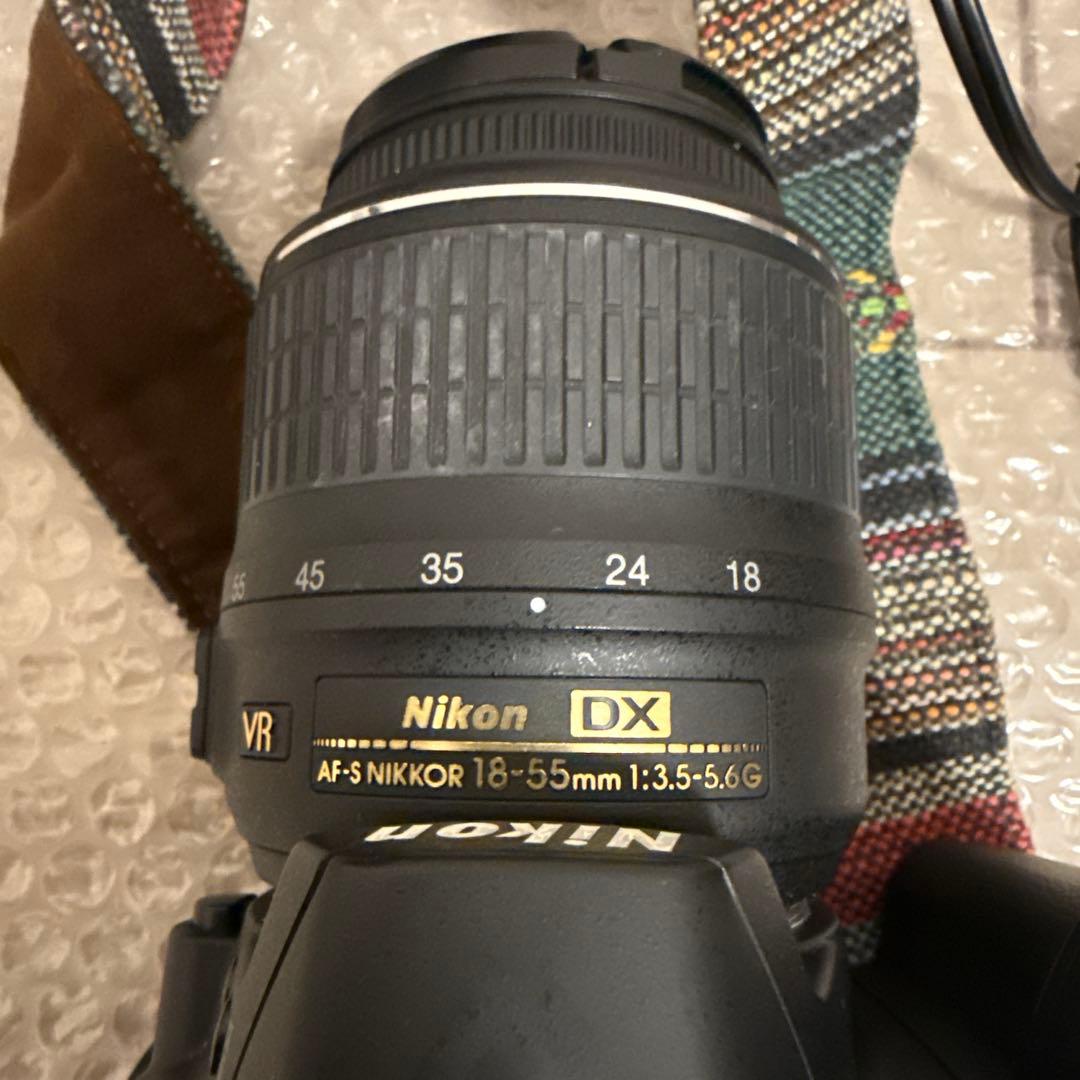 一眼レフ　Nikon D3000