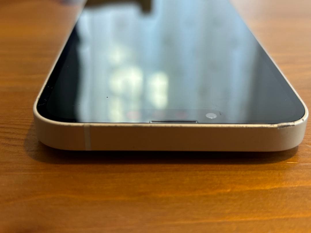 iPhone13 本体 スターライト 128GB バッテリー84%