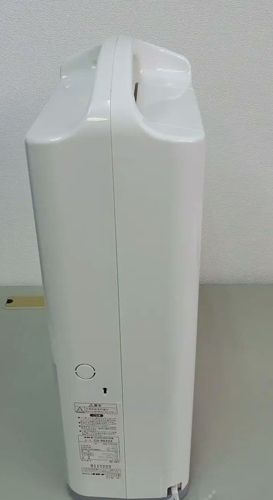 中古品　コロナ除湿機　衣類乾燥機　2022年製