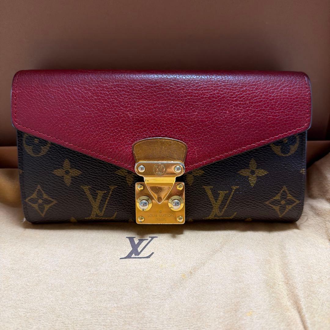 Louis Vuitton 長財布　レッド