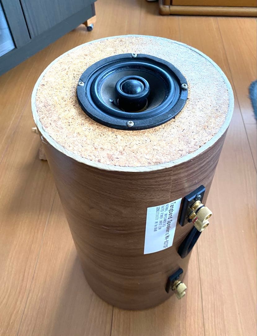 無指向性スピーカー　ＬR一体型