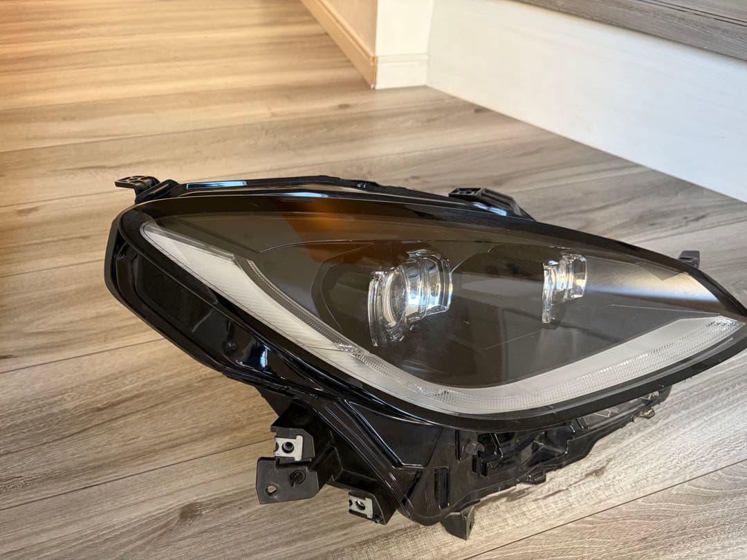 GR86 右　ヘッドライト　3BA-ZN8 美品