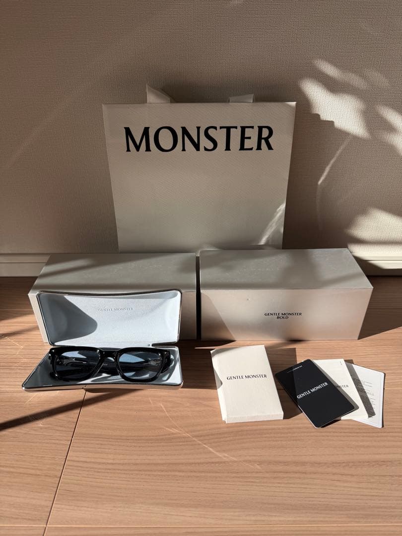 GENTLE MONSTER Fata 01(BL) サングラス　ブルーグラス