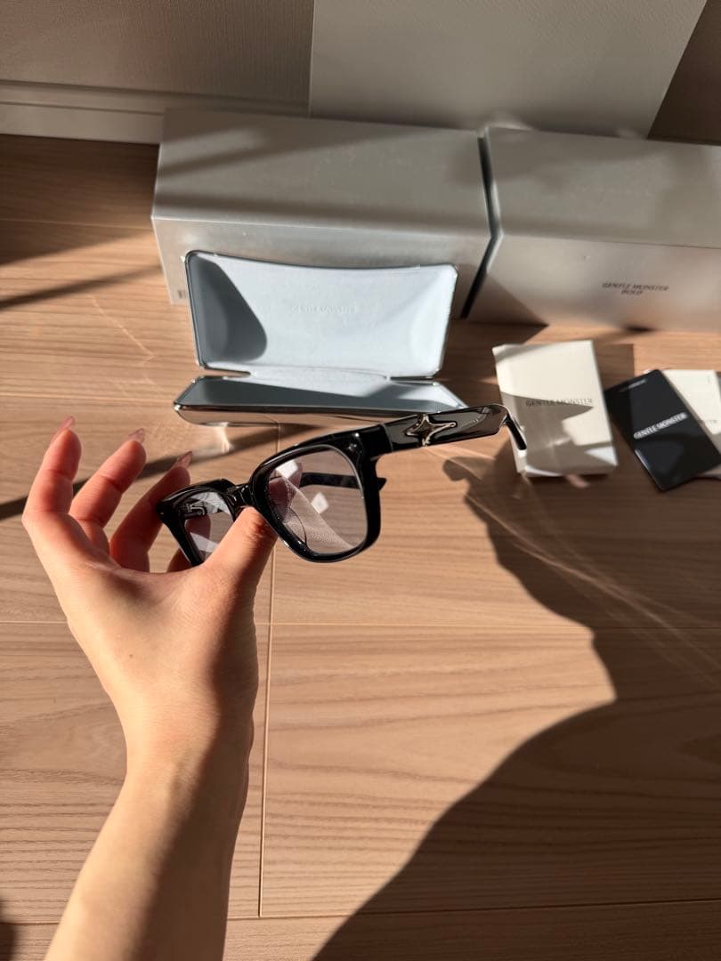 GENTLE MONSTER Fata 01(BL) サングラス　ブルーグラス